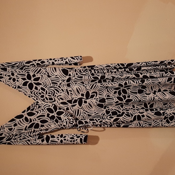 Metrostyle BLack and White Dress Size 12 - Picture 5 of 6